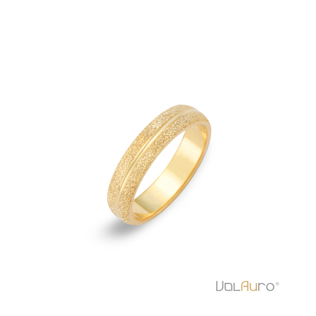 Picture of GOLD 14K WEDDING BANDS MODEL 153 Γ-Α ROUGH FINISH WITH ENGRAVMENT 